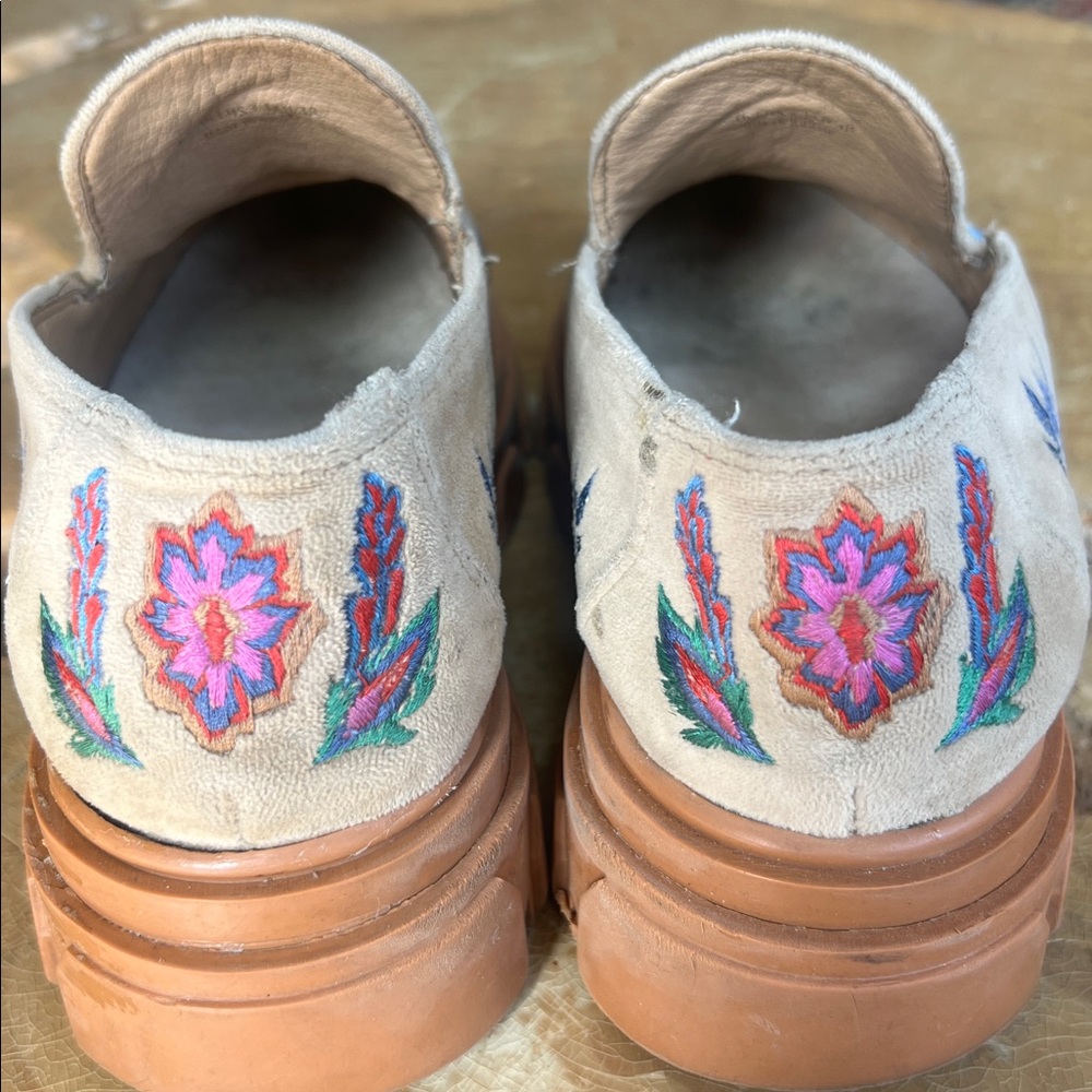 Farm Rio Velvet Embroidered Chunky Lug Sole Women's Loafers SZ 7 Floral Preloved - Picture 8 of 16